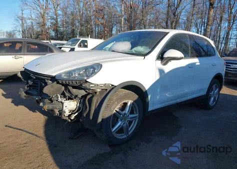 2016 Porsche Cayenne z USA, uszkodzony, nr VIN WP1AA2A23GKA10810
